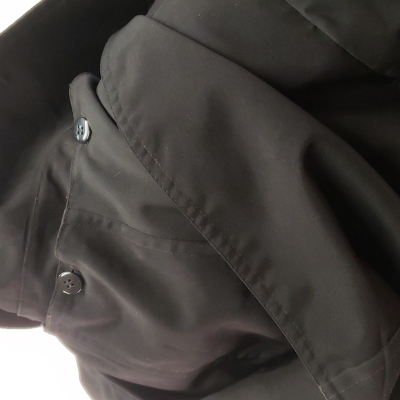 16P Fleet street black trench coat.  D34 - Picture 7 of 15